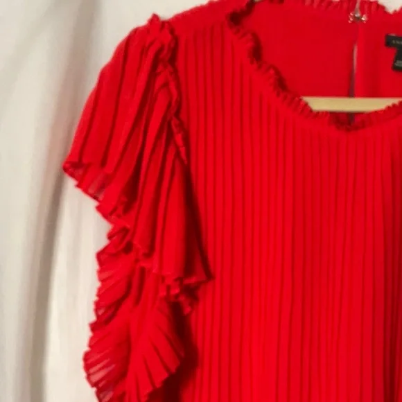 Ann Taylor Red Short Sleeve Pleaded Blouse - Picture 6 of 13